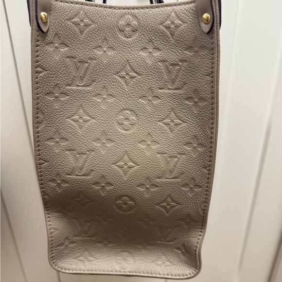 Louis Vuitton Onthego MM - Picture 3 of 7